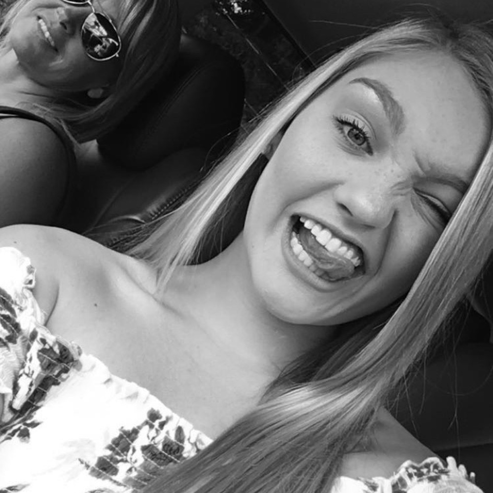 Meet your Posher, Mallorie